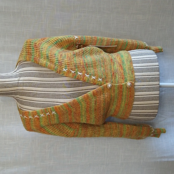 Mustard knit crop cardigan sweater lightweight size small - Picture 3 of 11